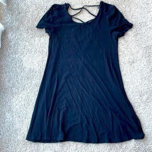 🌼3/$30 Black Criss Cross Back Dress